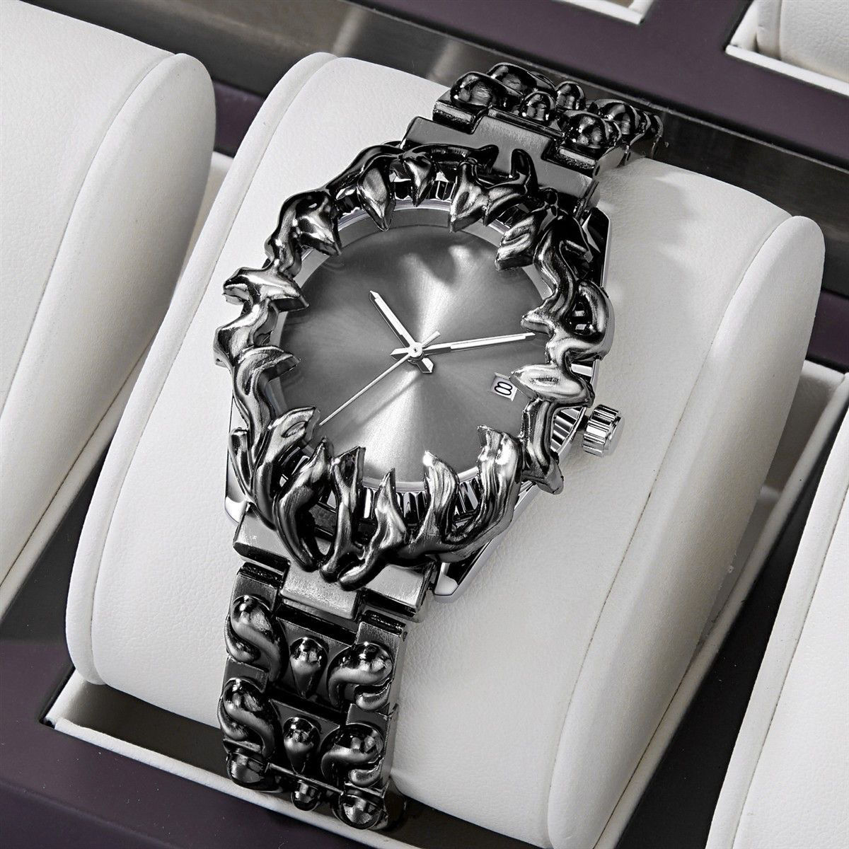 ساعة يد أصلية على شكل مخلب للر - مراجعة Smartwatch Instagram وسعره