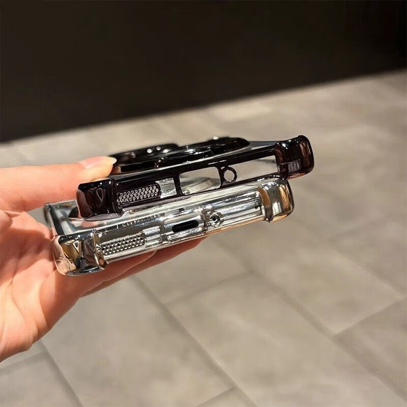 غطاء هاتف جميل مزين بالزهور وا - مراجعة Oppo Reno 12 وسعره